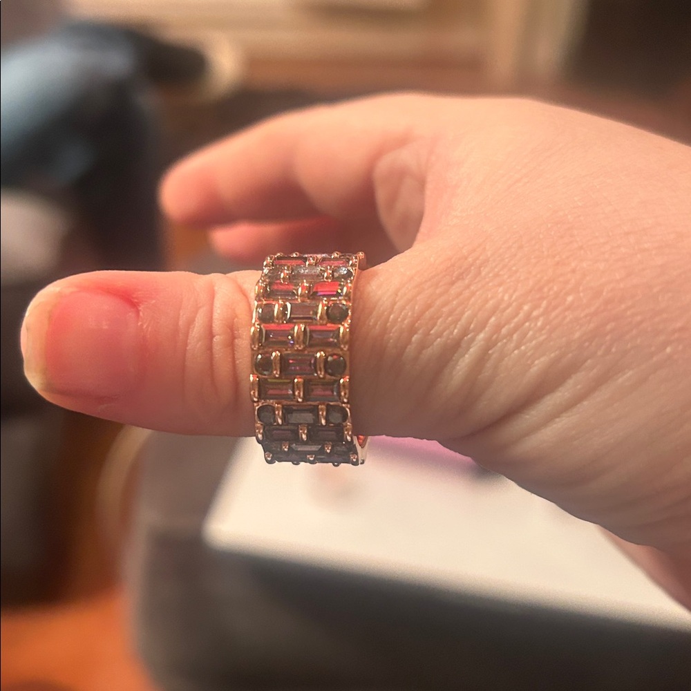 Rose Gold and Black Patterned Ring